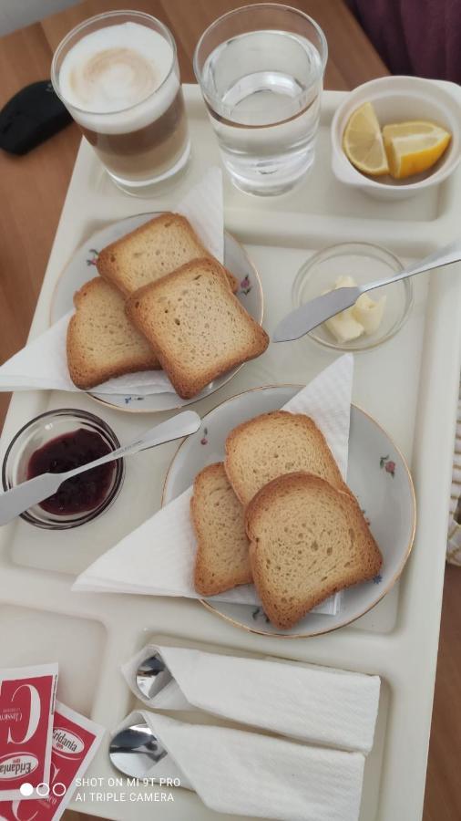 Bed & Breakfast The Queen *