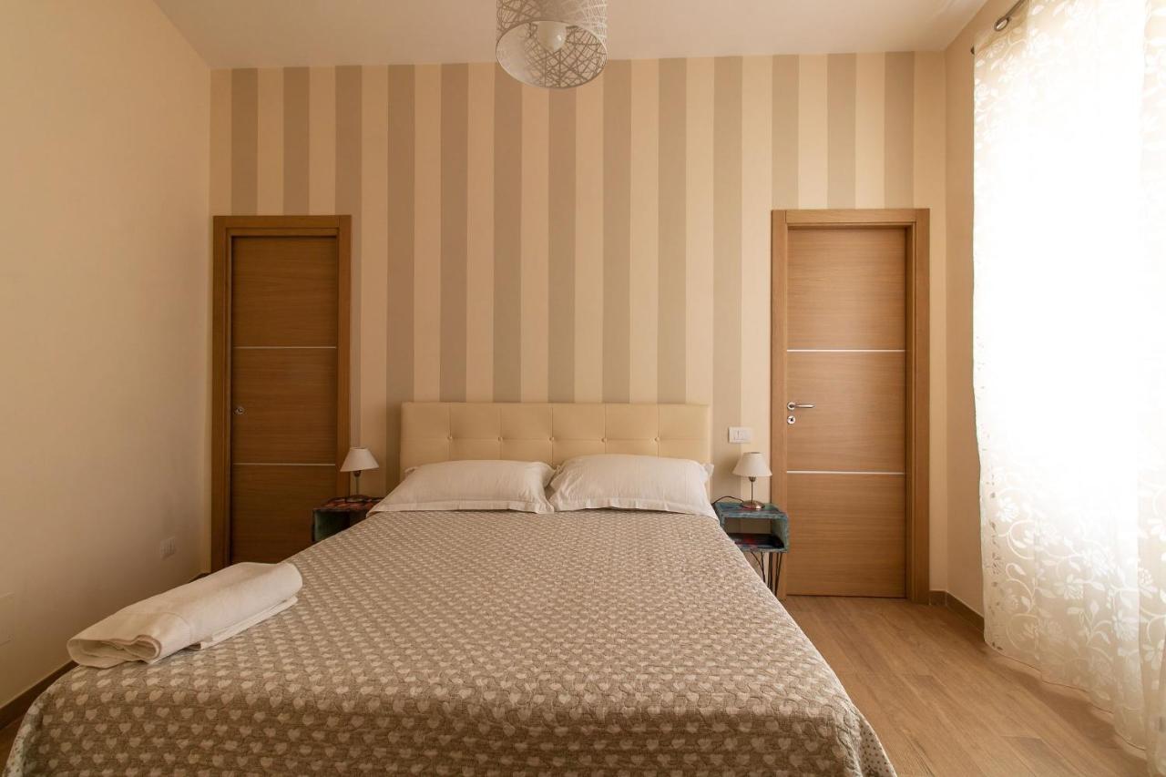 Domus Campanile Apartment *