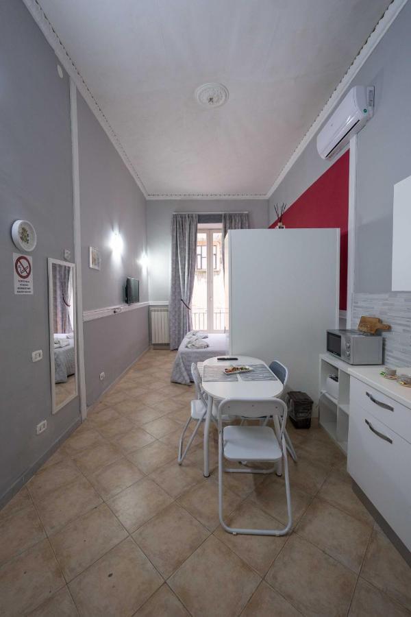 Apartment Cattedrale Duomo 77 By Dimorra Naples