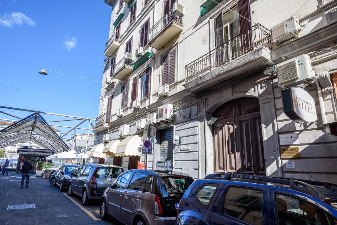 Apartment Via Silvio Spaventa 9 *