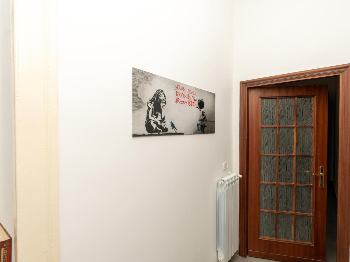 House Apartment *