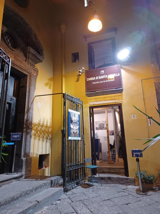 In Love: Vicoletto Dei Presepi * Naples