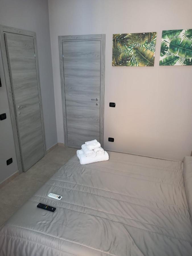 Greth House Naples
