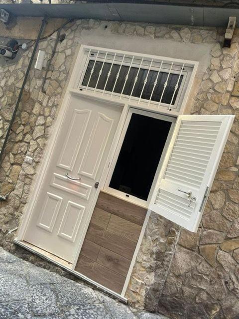 Vittoria Apartment *