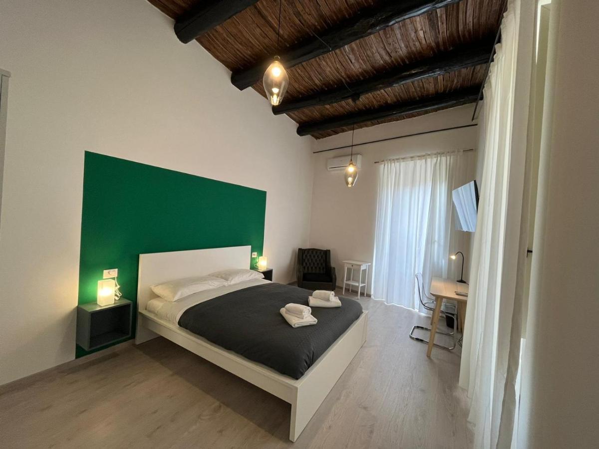 Donna Luisa A Santa Chiara Bed & Breakfast Naples