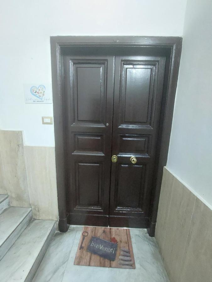 Bed & Breakfast Dint 'o Core E Napule *