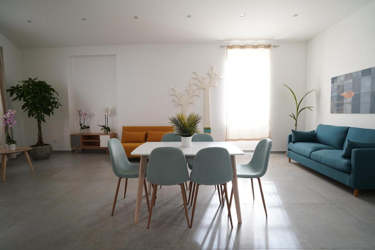 Cosmo 38 Luxury Naples