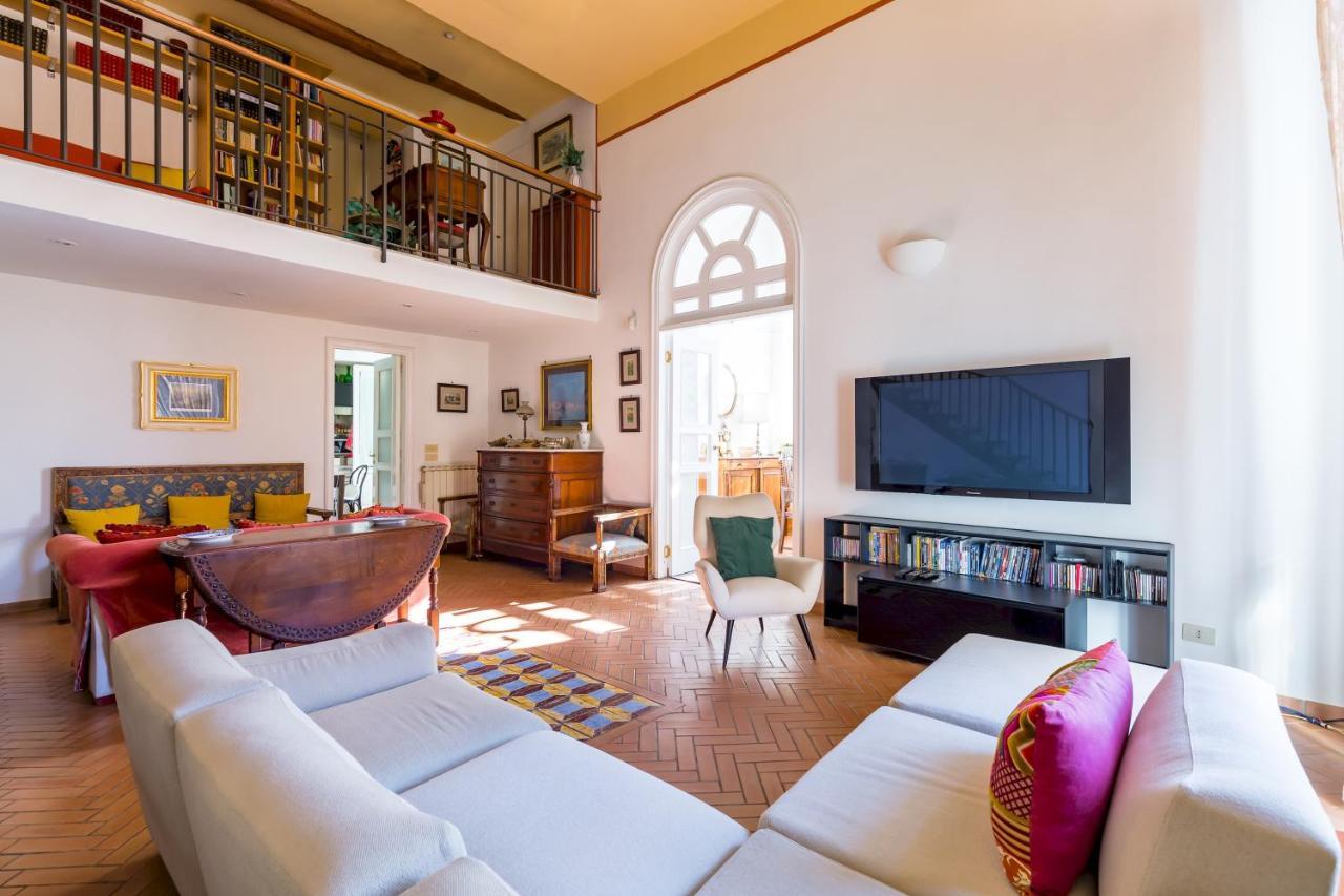 Apartment Residenza Capano Charming House By Napoliapartments *