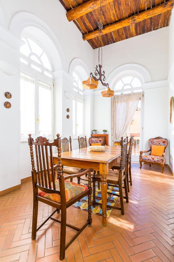 Residenza Capano Charming House By Napoliapartments * Naples