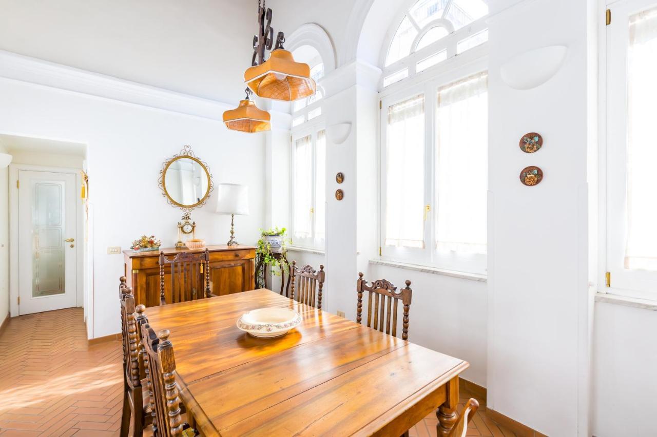 Residenza Capano Charming House By Napoliapartments *