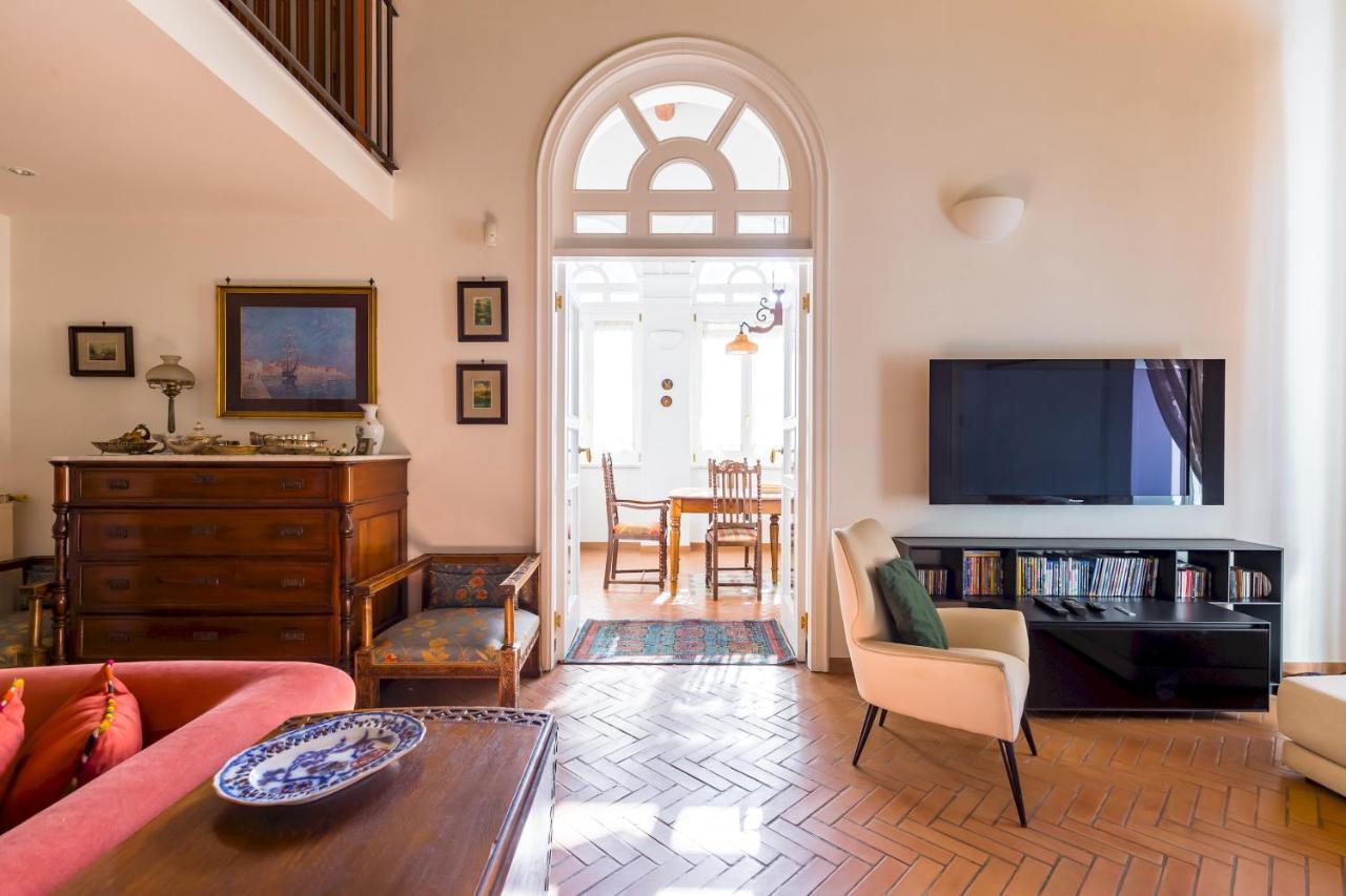 Residenza Capano Charming House By Napoliapartments * Naples