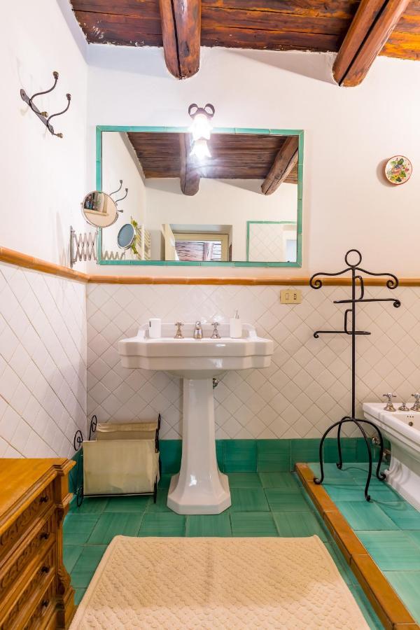 Residenza Capano Charming House By Napoliapartments Apartment *