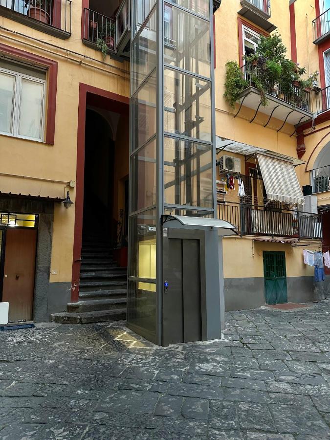 Spaccanapoli Apartment