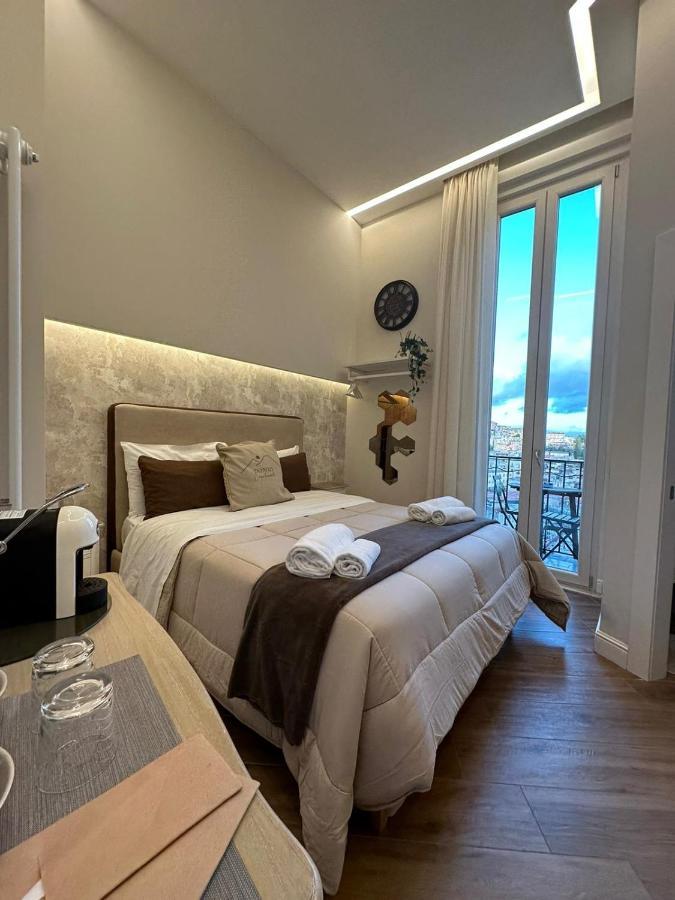 Domus Capodimonte Guest house *