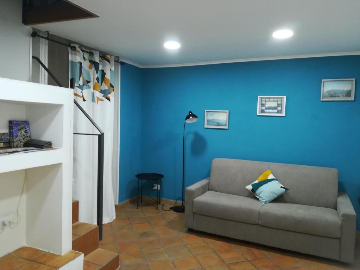 Tribunali Street House *