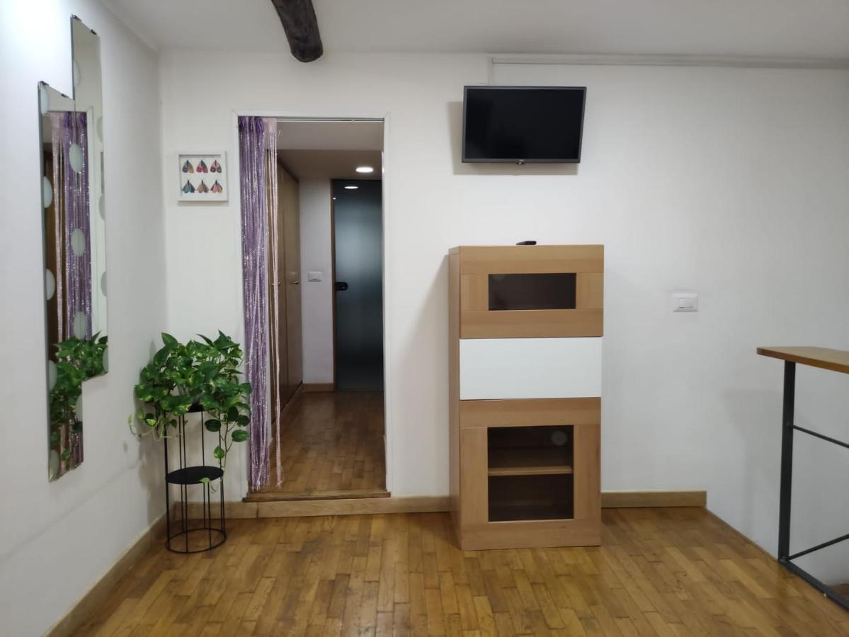 Tribunali Street House *