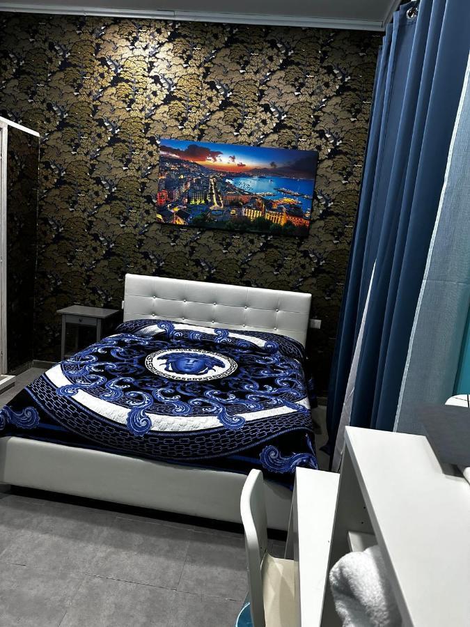 Spaccanapoli A Due Passi Da Via Tribunali Bed & Breakfast 2*