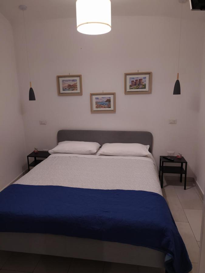 Palazzetto 305 *