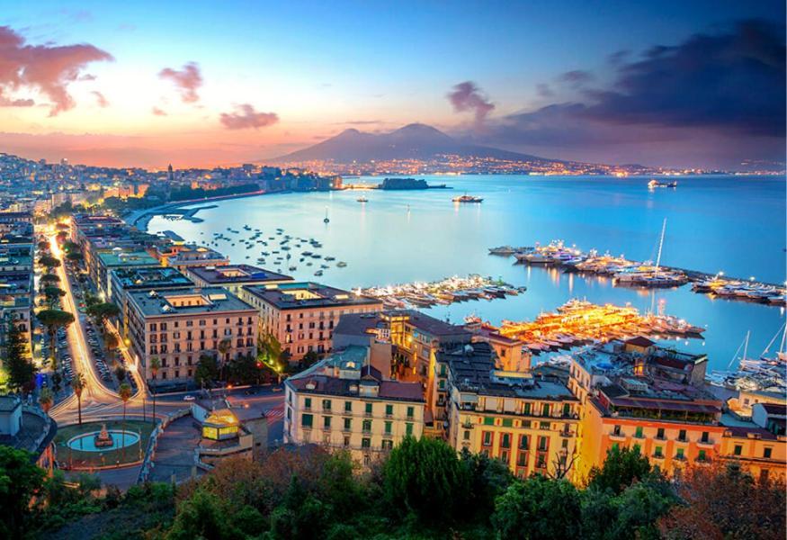 La Casa Di Raffaele Centro Naples