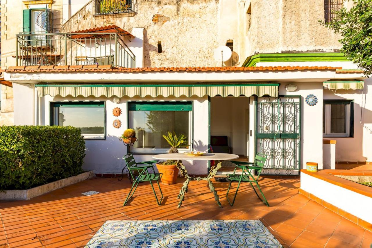 Apartment Paola - Hidden Panoramic Garden And Terraces By Napoliapartments *