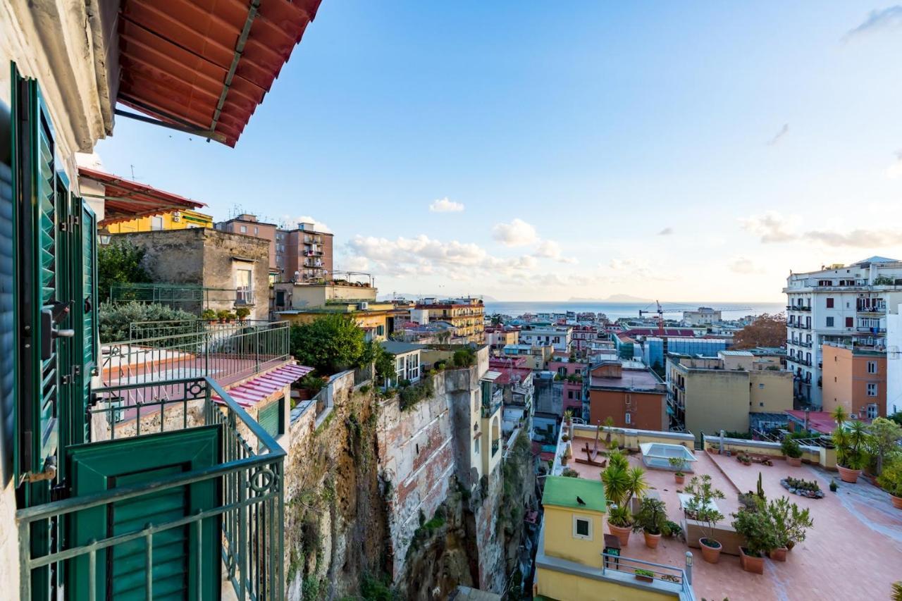 Apartment Paola - Hidden Panoramic Garden And Terraces By Napoliapartments