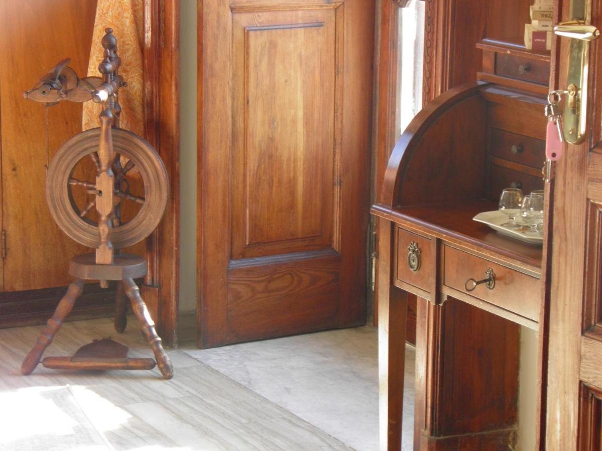 La Stanza Grande Della Luna D'irene Homestay *
