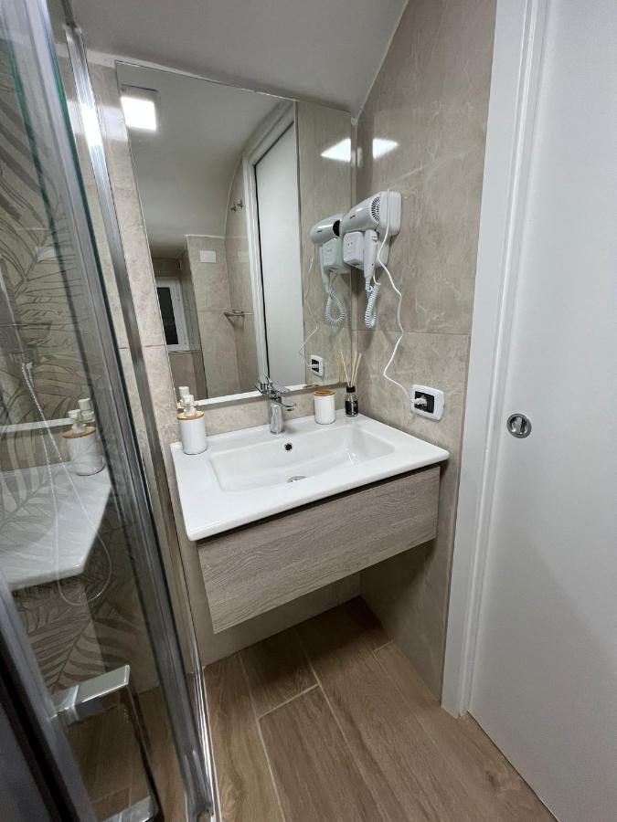 Nuvisa Naples