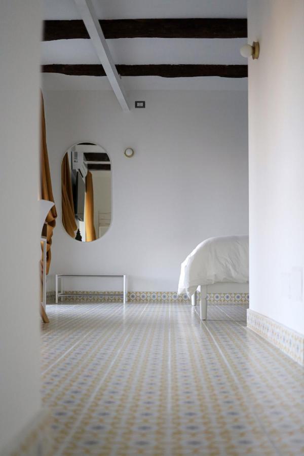 La Casa Del Bosco - Unique Two Floors House With Garden Holiday home