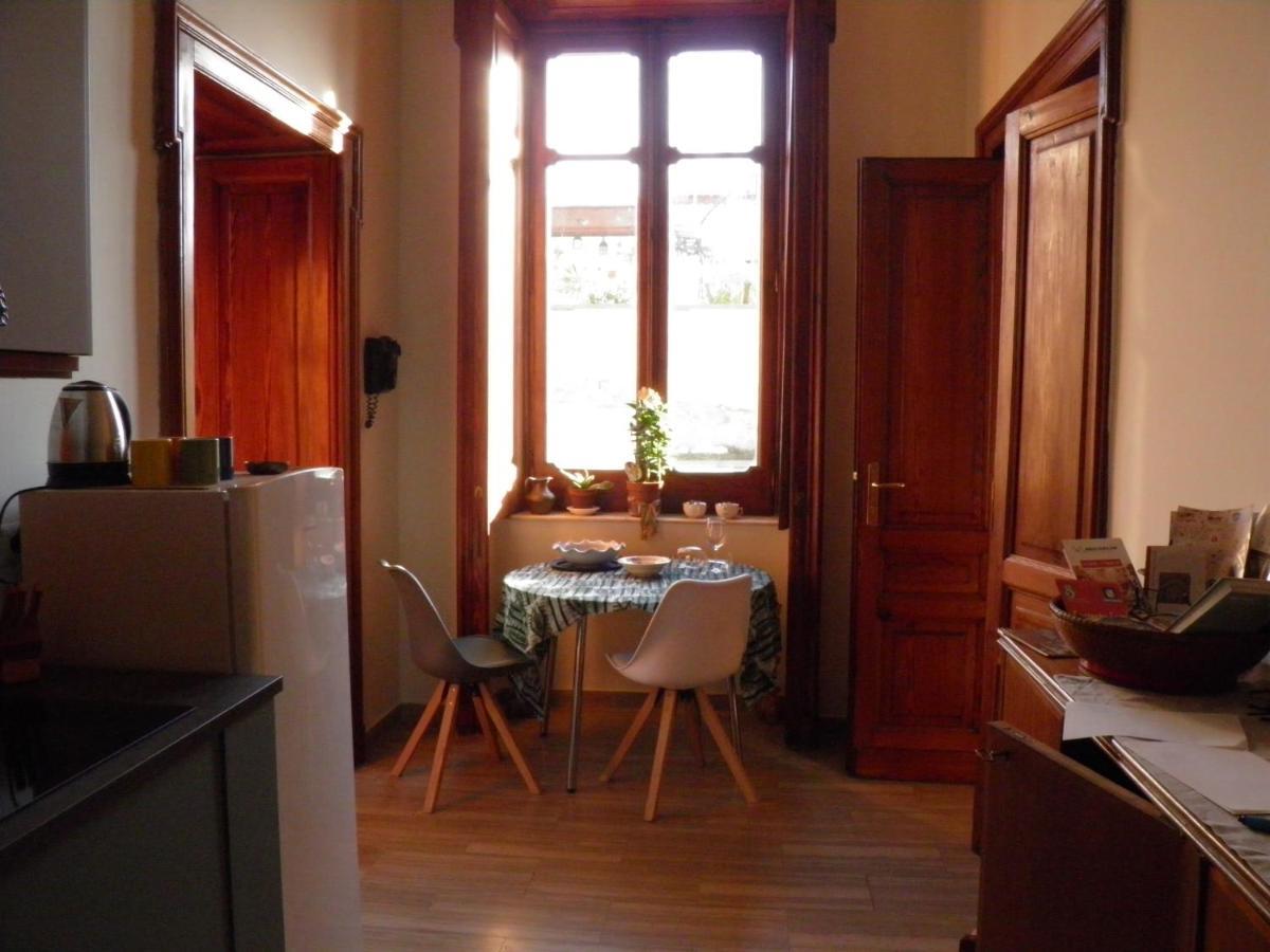 Homestay La Stanza Grande Della Luna D'irene