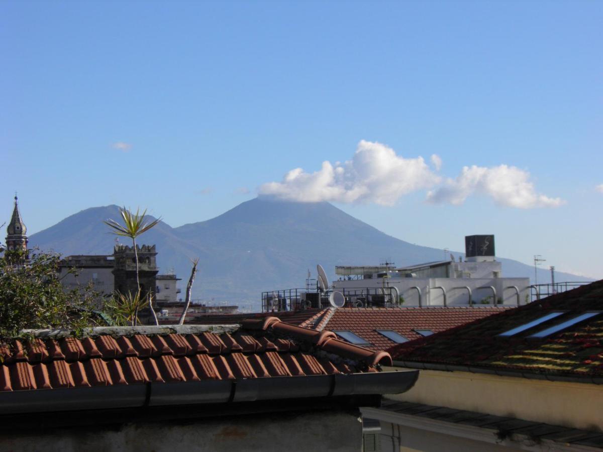 Homestay La Stanza Grande Della Luna D'irene