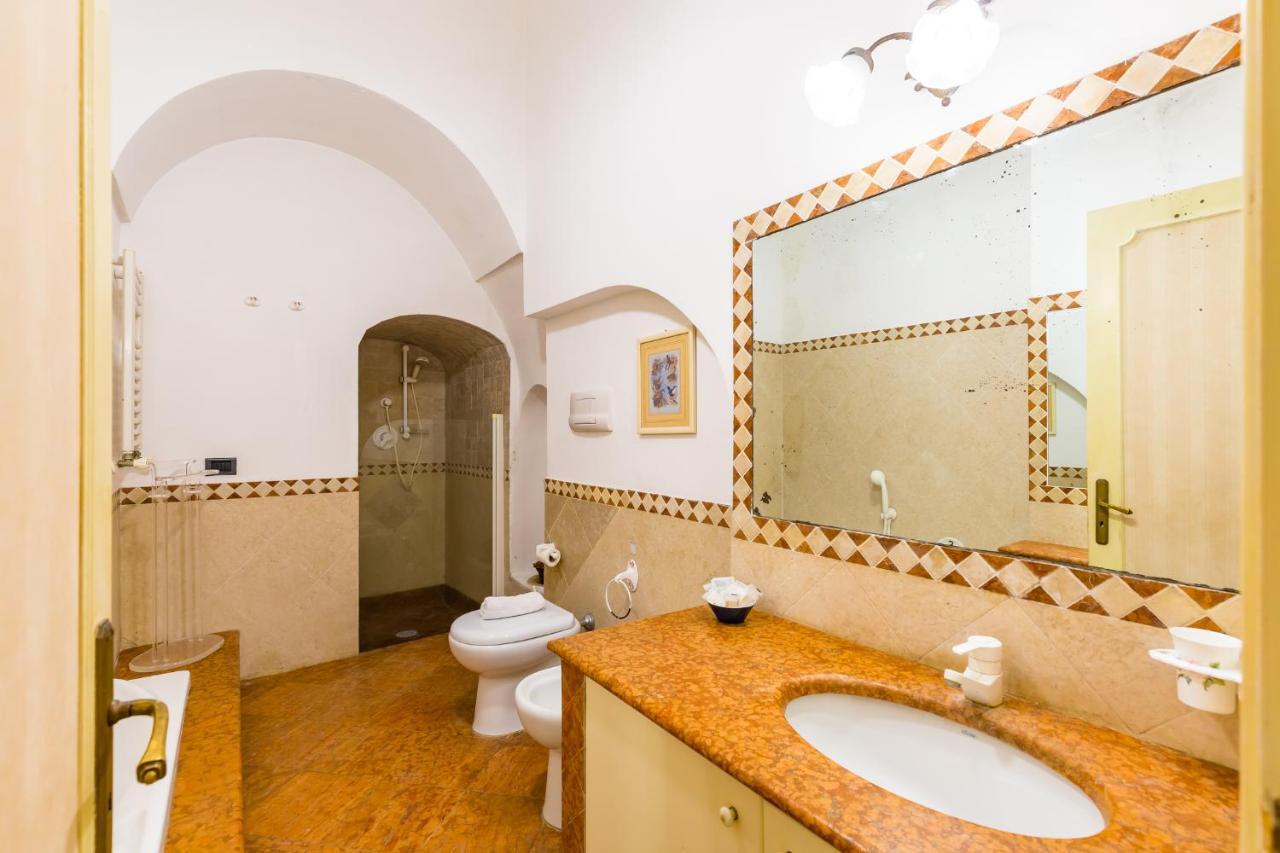Paola - Hidden Panoramic Garden And Terraces By Napoliapartments Apartment