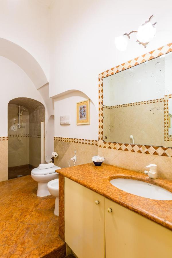Apartment Paola - Hidden Panoramic Garden And Terraces By Napoliapartments