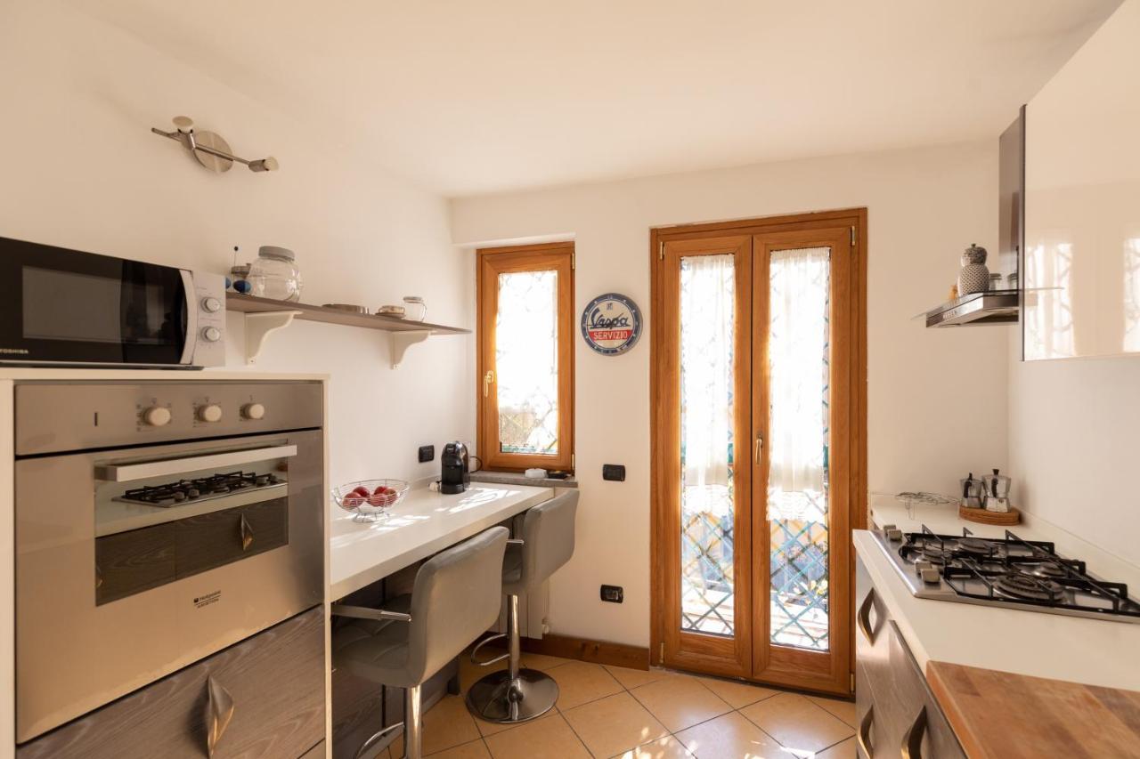 Apartment Colored House Until 7 People Above Sqplebiscito Naples