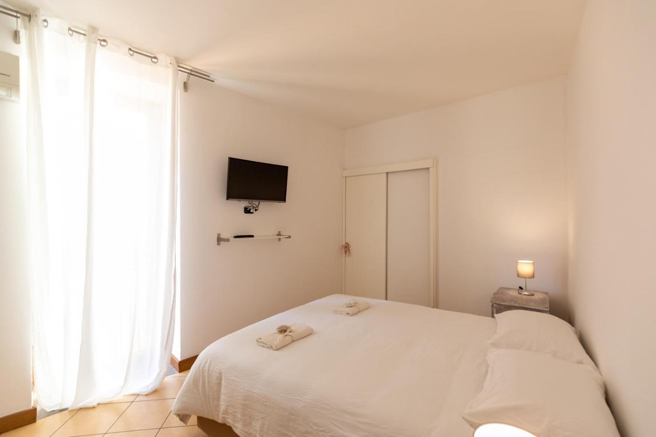 Apartment Colored House Until 7 People Above Sqplebiscito Naples