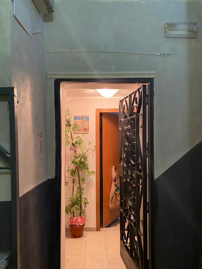 Apartment Casa Gioia, Tra Palazzo Reale,lungomare E Monte Echia