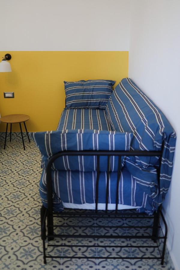 La Casa Del Bosco - Unique Two Floors House With Garden Holiday home Naples