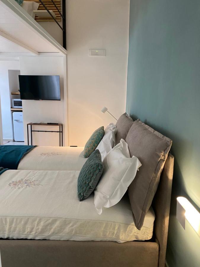 Quiet And Romantic Corner Apartment