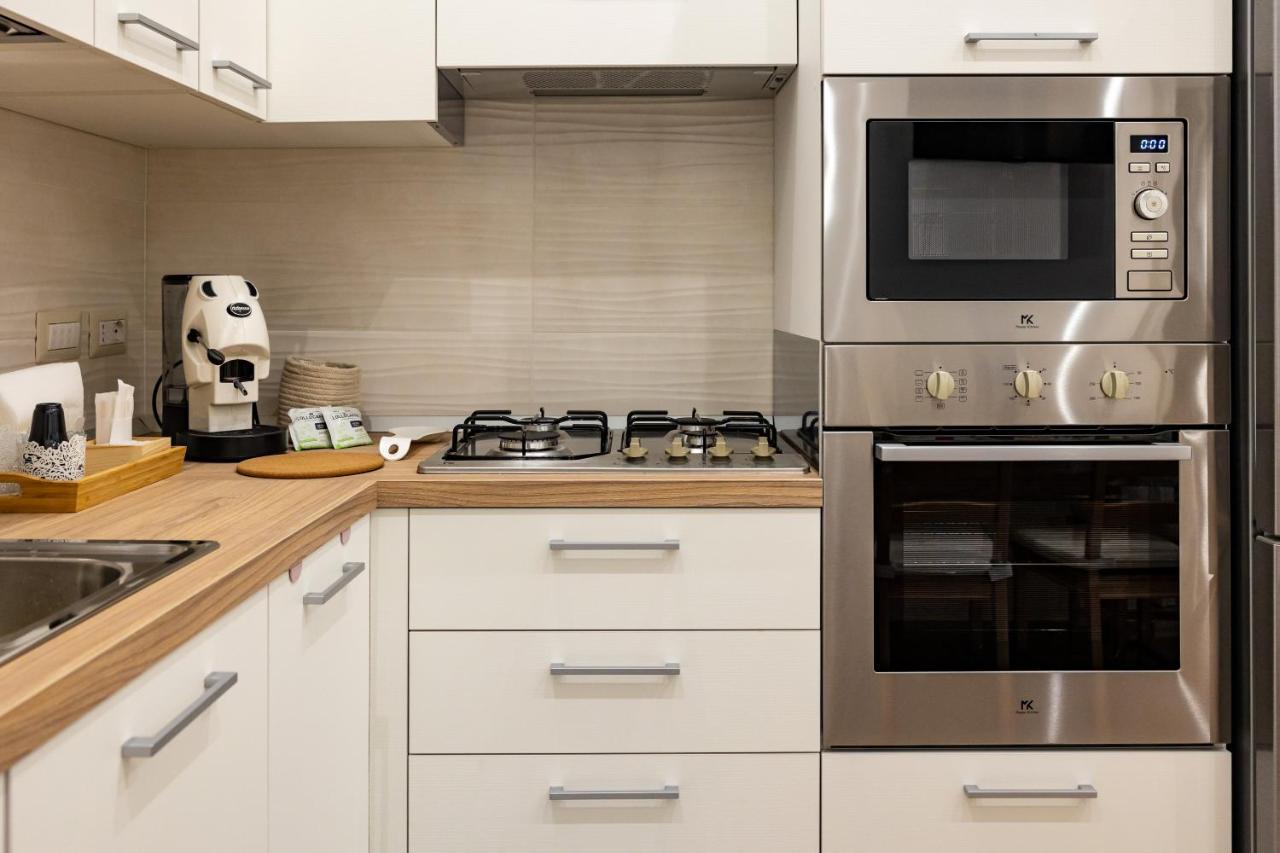 Adelis Apartment *