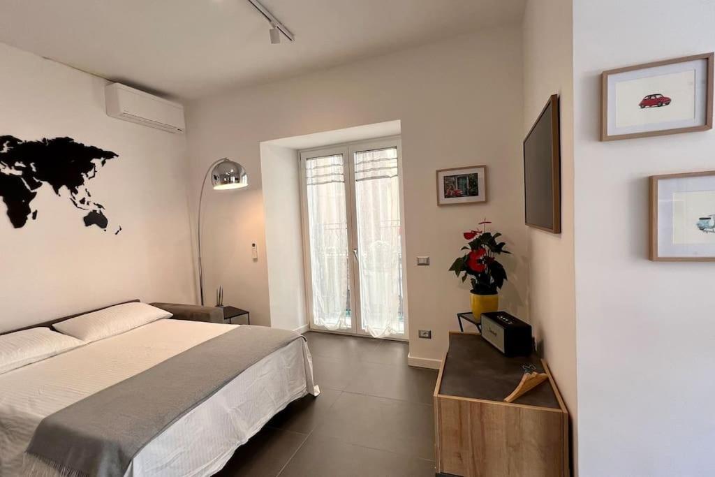 Casa Losito, Boutique 100 Mq In The Heart Of Naples! Naples