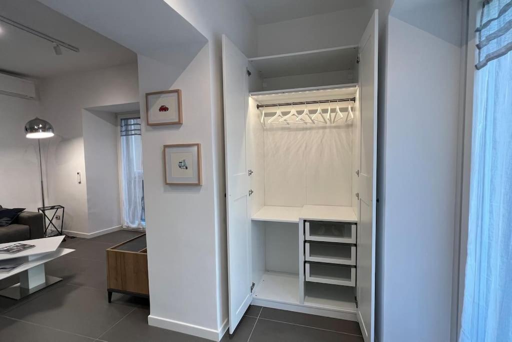 Casa Losito, Boutique 100 Mq In The Heart Of Naples! Apartment