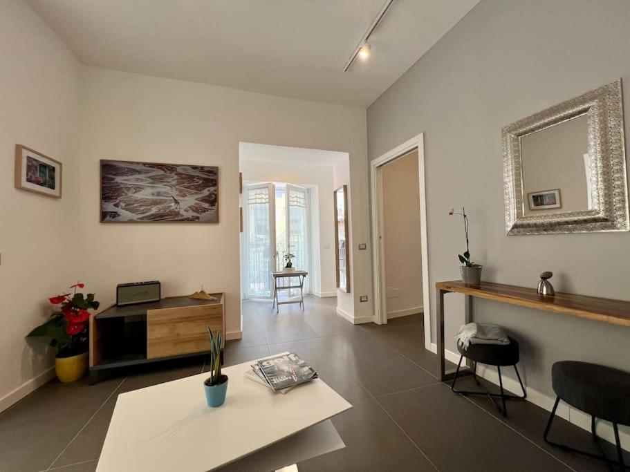 Apartment Casa Losito, Boutique 100 Mq In The Heart Of Naples! *