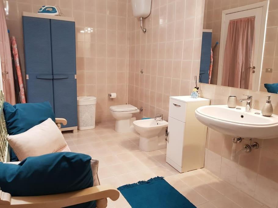 Fashion Cathedral Apartment, Centro Storico Naples