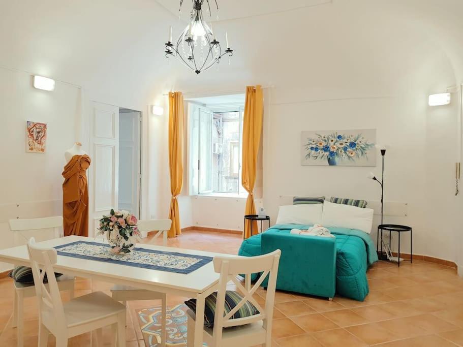 Fashion Cathedral Apartment, Centro Storico * Naples