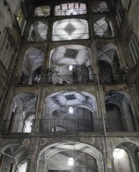 Fashion Cathedral Apartment, Centro Storico Apartment Naples