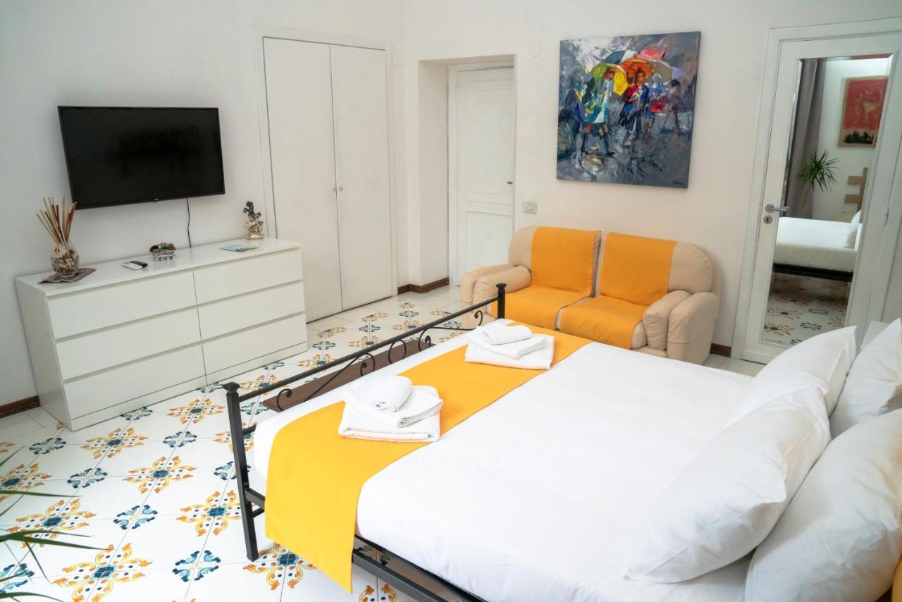 Le Stanze Di Sissi - Luxury Bed & Breakfast Naples