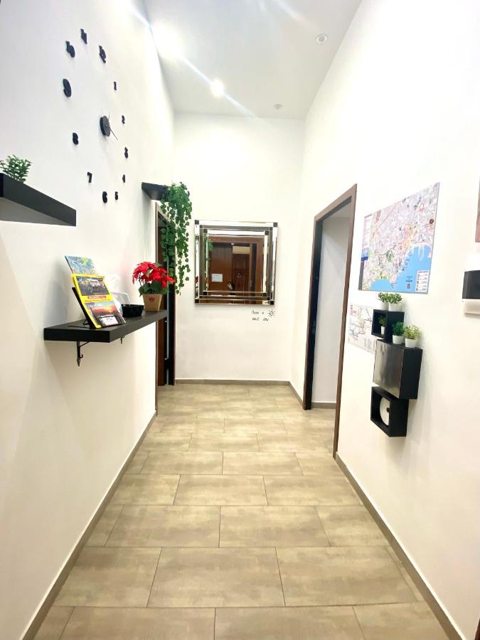 Airys - House * Naples
