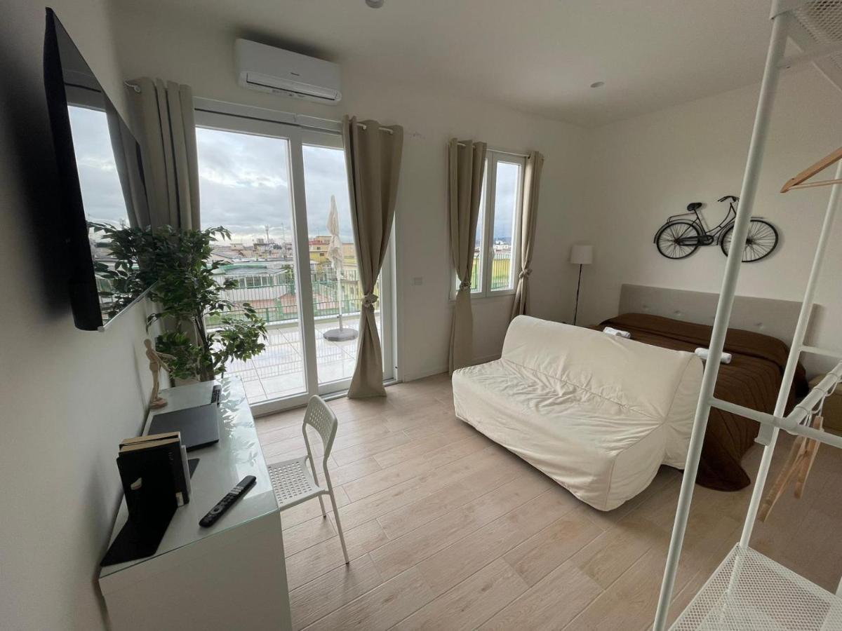 Attico Al Vomero Apartment Naples
