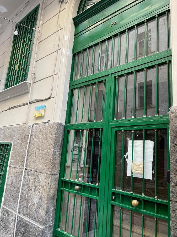 Sweet Storia Di Naples