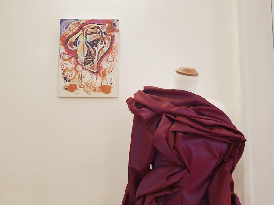 Apartment Fashion Cathedral Apartment, Centro Storico Naples
