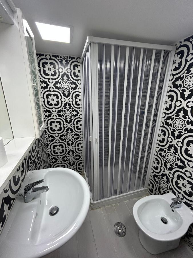 Mini House Vicoletto Pontenuovo 41 Apartment Naples